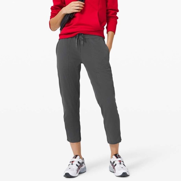 lululemon athletica Pants - Lululemon Dance Studio Pant 10 Crop 28